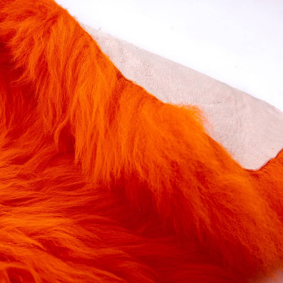 Warm oranje schapenvacht van Texel