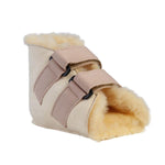 Hielbeschermer van medicinale schapenvacht voor de linker voet