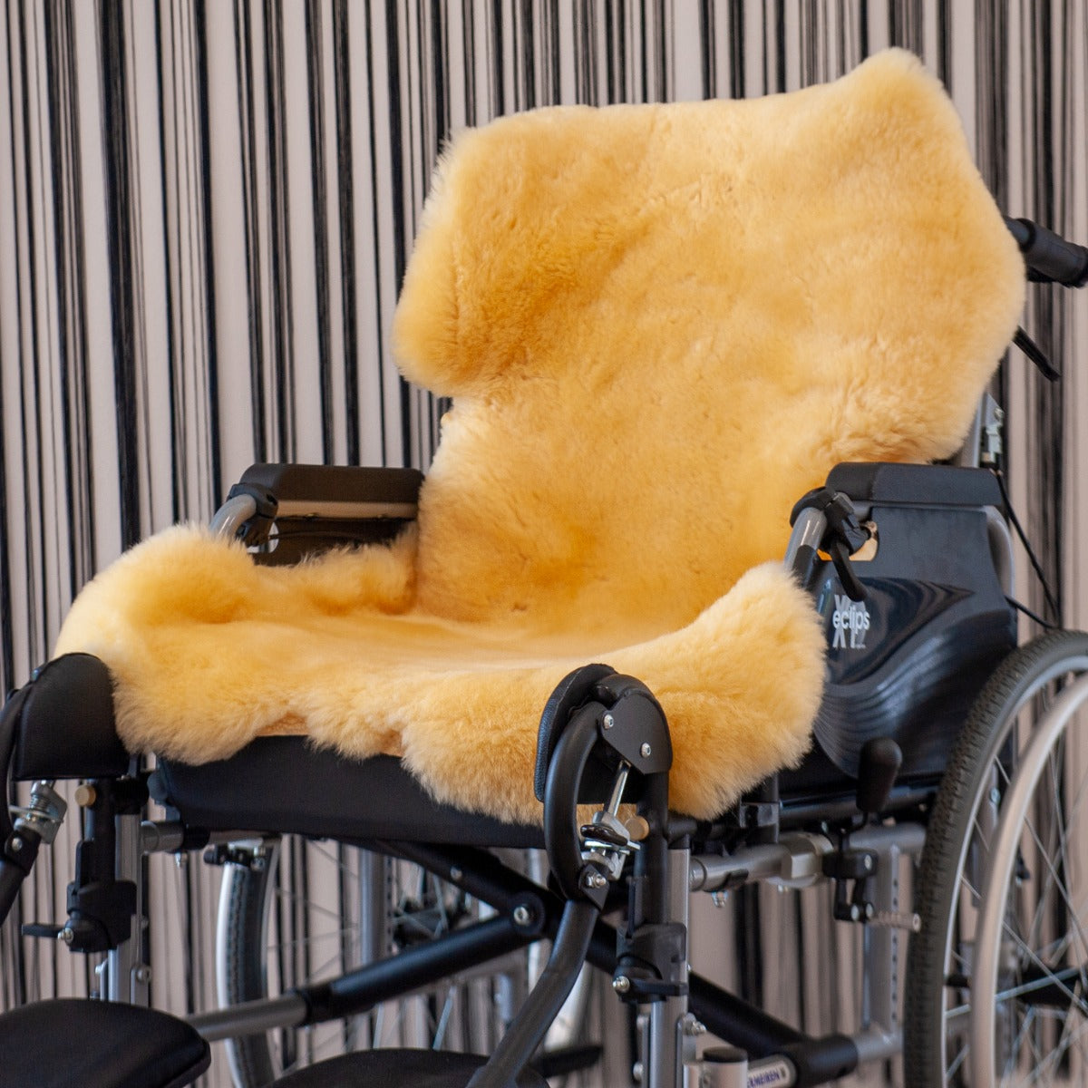 Texelse lamsvacht medicinaal rolstoel ecologisch gelooid