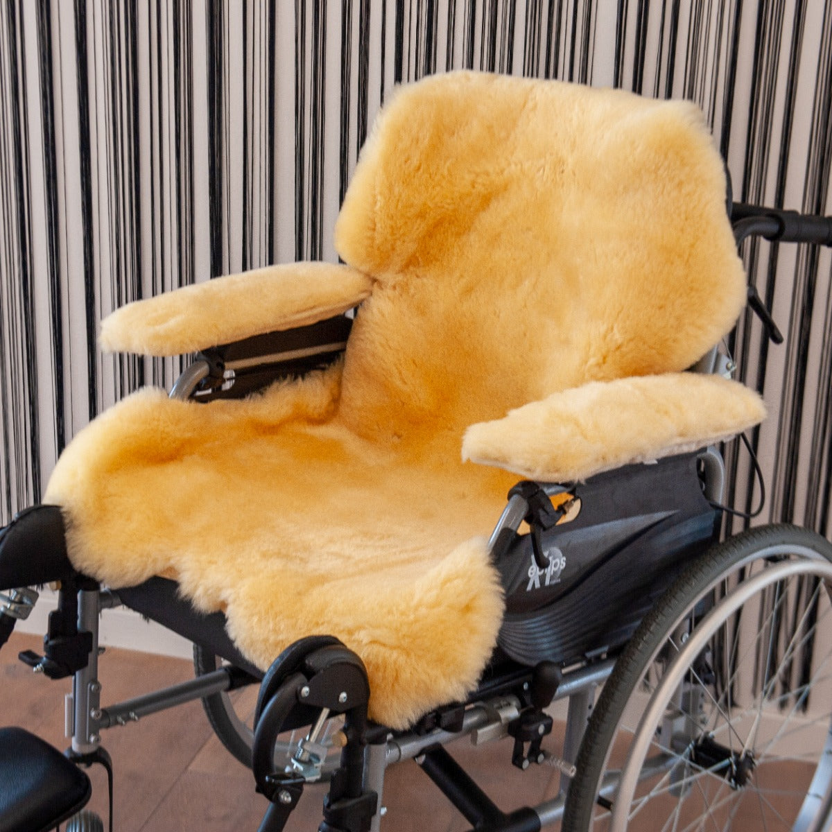 Texelse lamsvacht medisch armsteun set