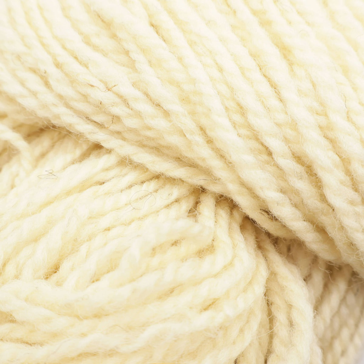 Knitting yarn from Texel sheep wool - natural and durable