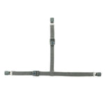 grijs elastiek voor het vastmaken van een schapenvacht aan stoel