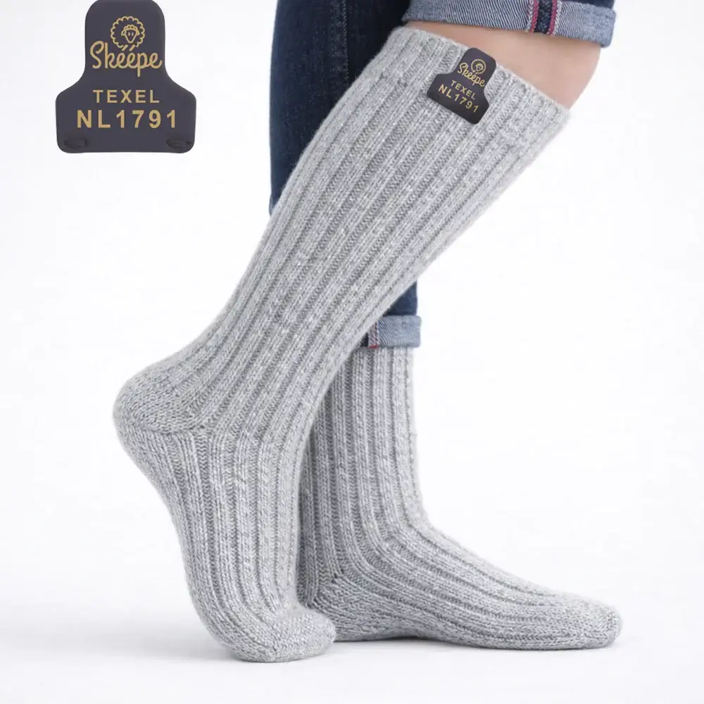 Hellgraue Wollsocken – Kniestrümpfe