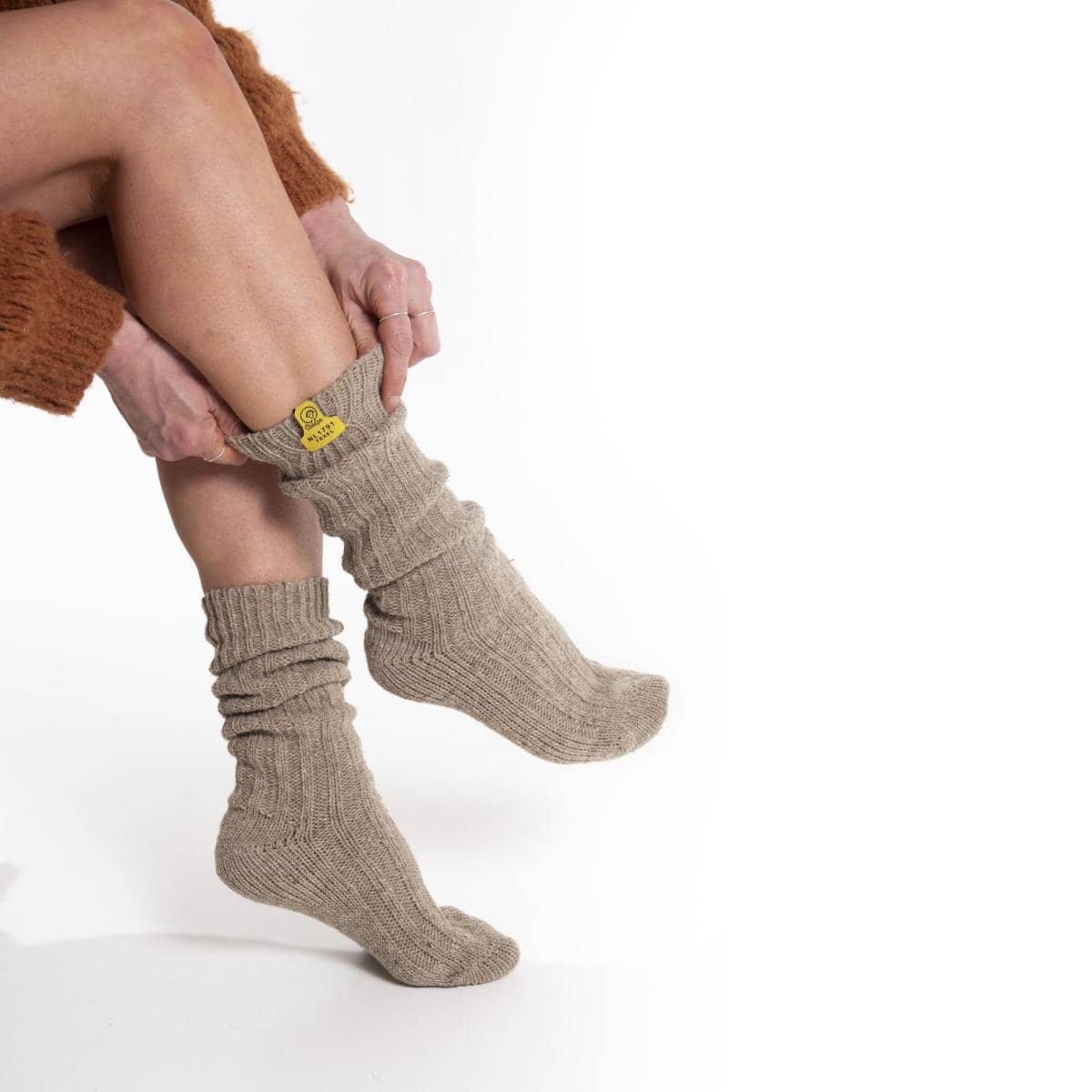 wollen sokken dames beige kuithoogte