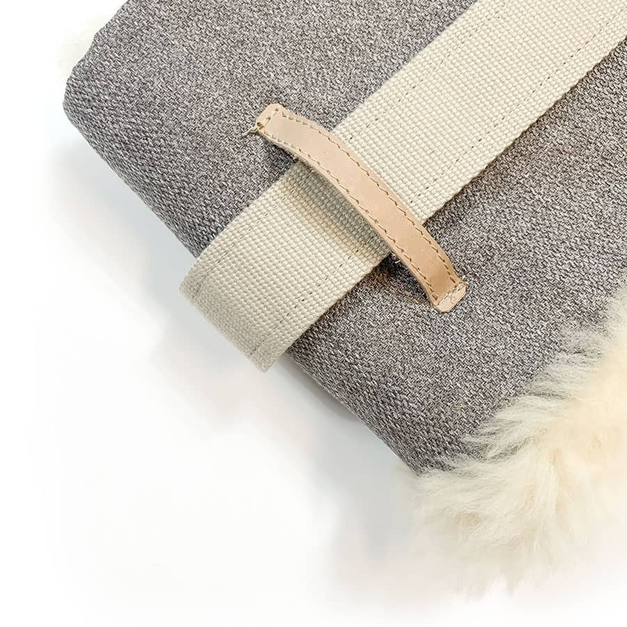 Verwarm uw rug met een rugwarmer van texelse schapenvacht