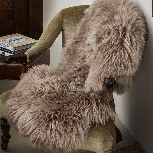 Texelse schapenvacht in de kleur Taupe