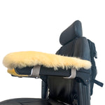 Hoes voor armleuning van rolstoel of scootmobiel - Schapenwol