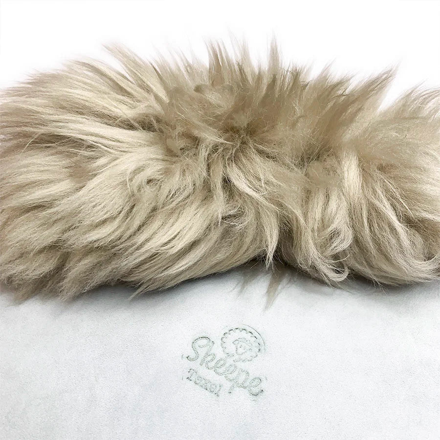 Skeepe schapenvacht - Licht taupe