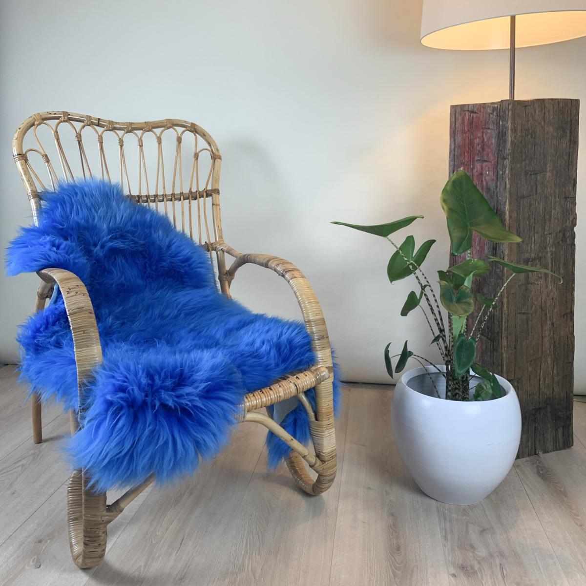 Texelse schapenvacht, blauw geverfd
