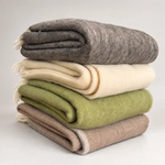 Großes Plaid aus Texeler Wolle – Grün