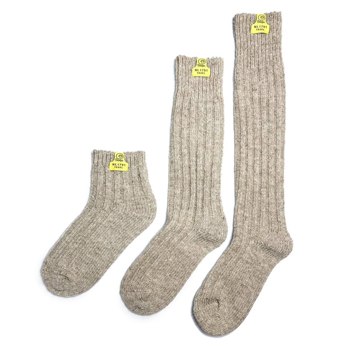 Texelwollsocken in kurzer, mittlerer und langer Ausführung. Farbe beige braun
