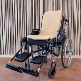 Rollstuhlkissen aus Texel-Schafsfell