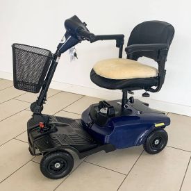 Rollstuhlkissen aus medizinischem Schafsfell gegen Schmerzen beim Sitzen